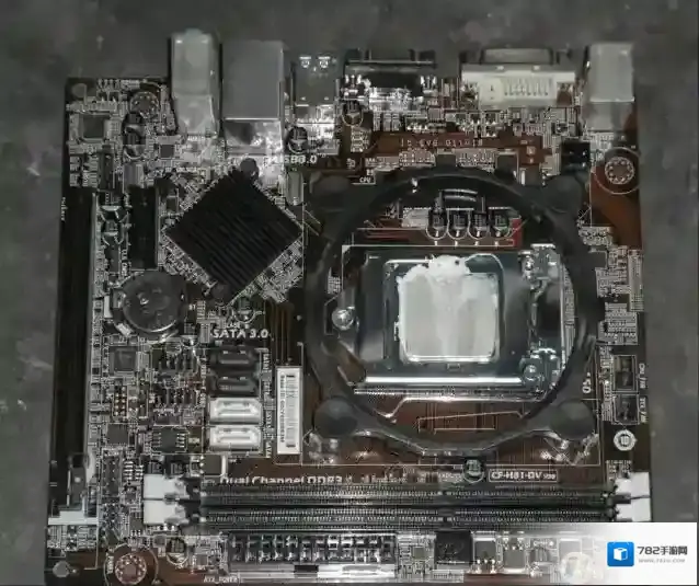 七彩虹H81M安装UEFI win10开机卡死显示A2的解决方法